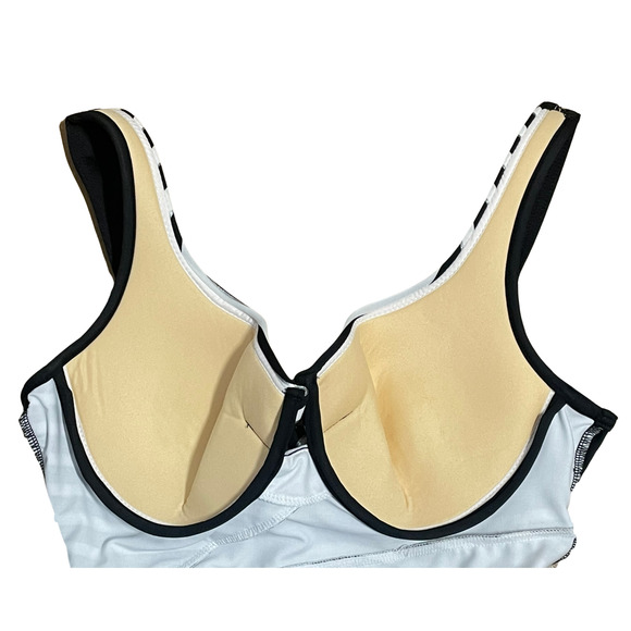 Miraclesuit Sz 10 Gilt Trip Escape Swimsuit Black White Stripe Tummy Control New - Picture 9 of 12